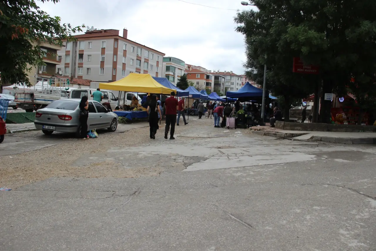 Pazarcıların Yağmurla İmtihanı 1