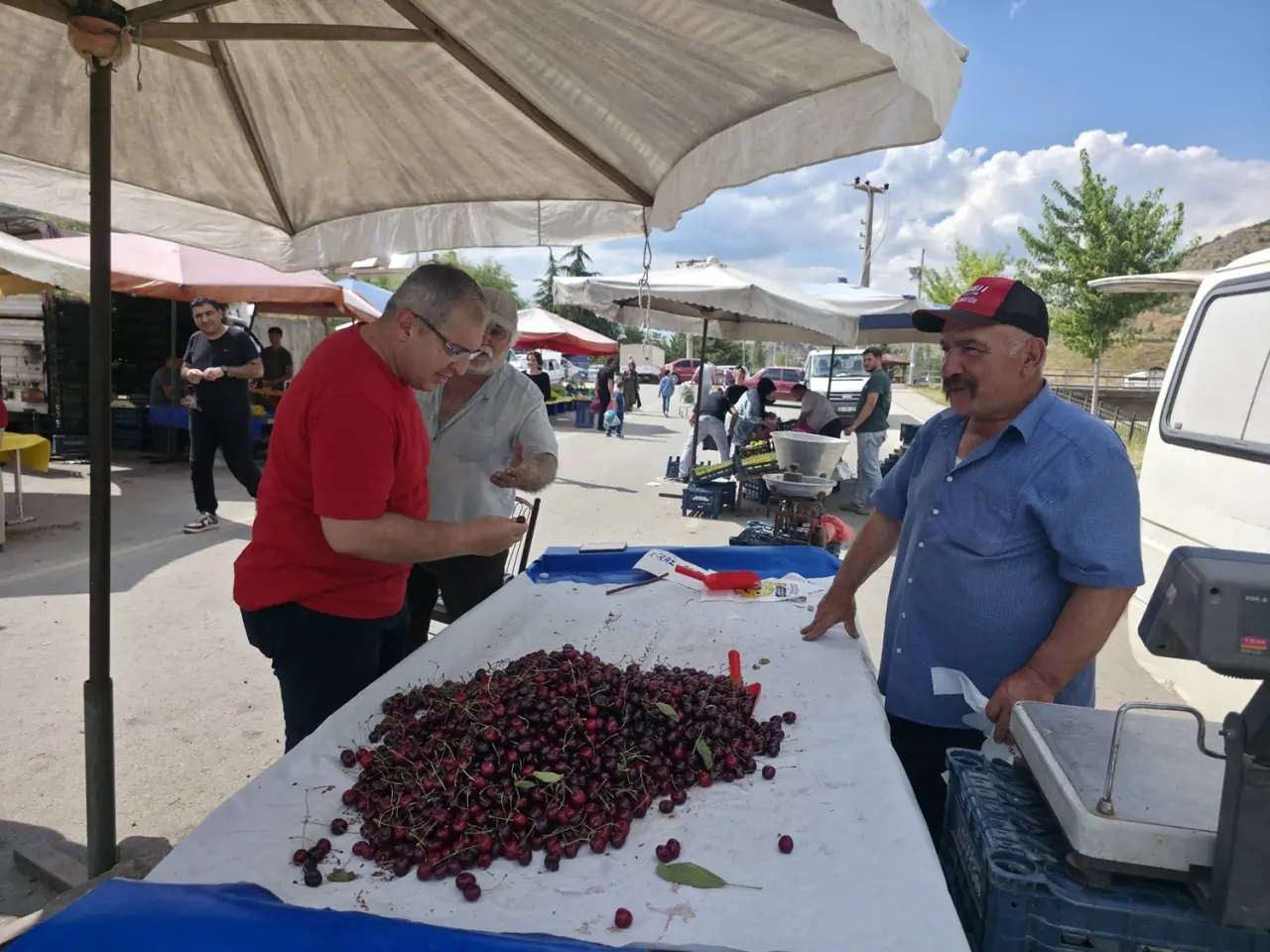 Pazar Yerinde Vatandaşı Dinledi 5