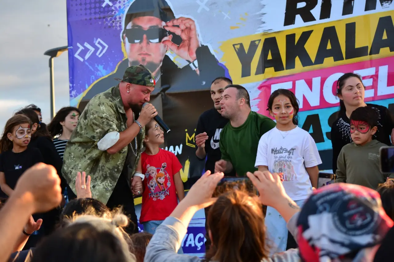 Özel Bireyler Rap Konserinde Doyasıya Eğlendi 1
