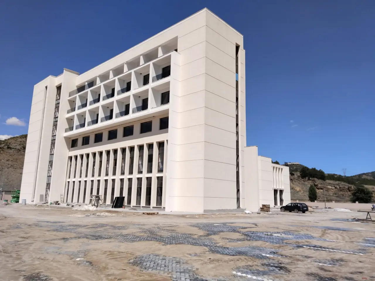 Çorum’da Emniyet Yatırımla Hızla Tamamlanıyor 1
