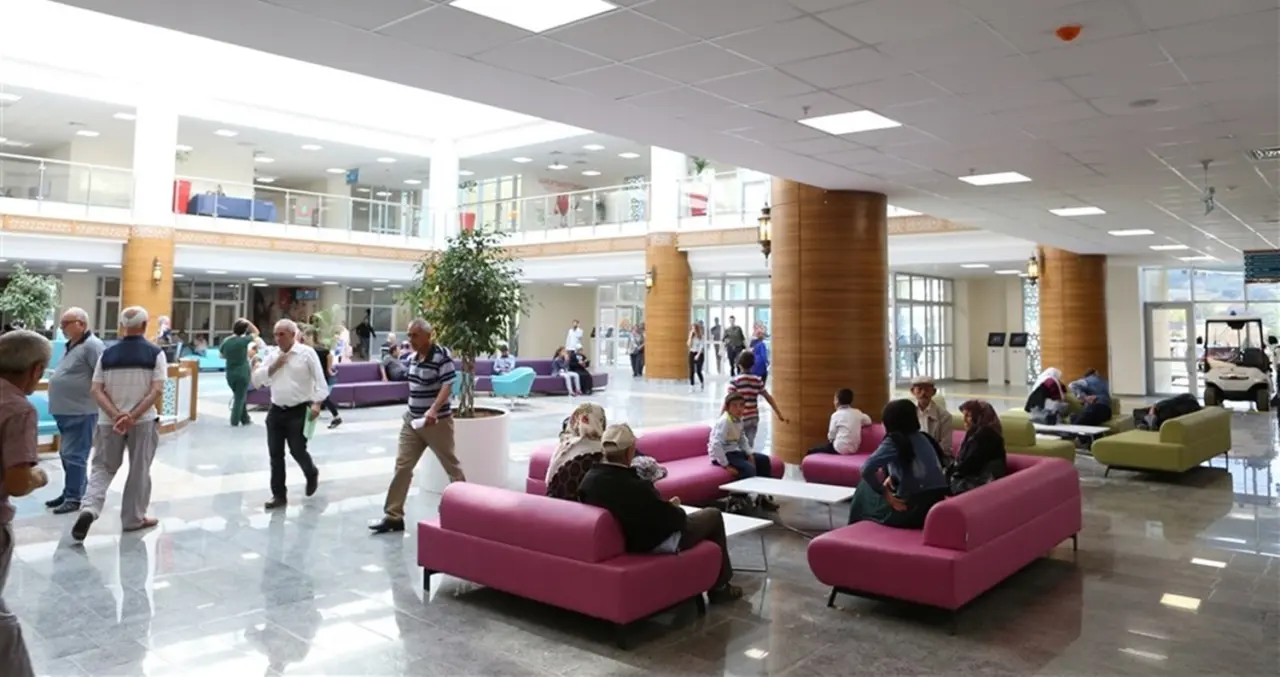 ‘Gastroenteroloji Kliniği Bölgenin Şifa Merkezi Oldu’ 6