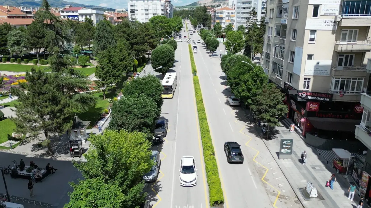Gazi Caddesi Trafiğe Kapanıyor 3