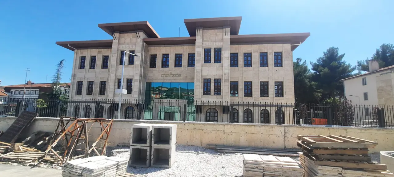 Çorum’da Emniyet Yatırımla Hızla Tamamlanıyor 7