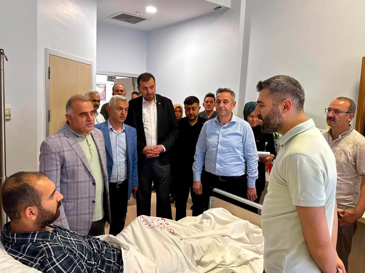 Onur Civan’a Geçmiş Olsun Ziyareti 3