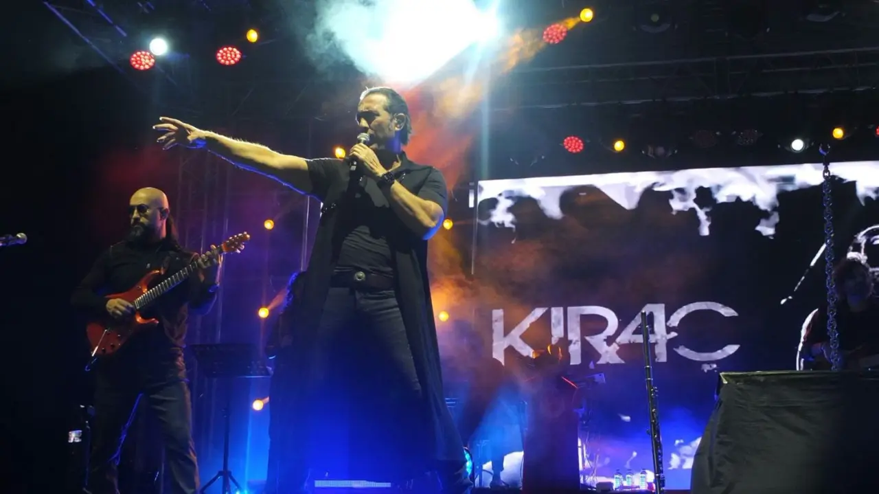 Kıraç, Sungurlu’da Hayranlarıyla Buluştu 2