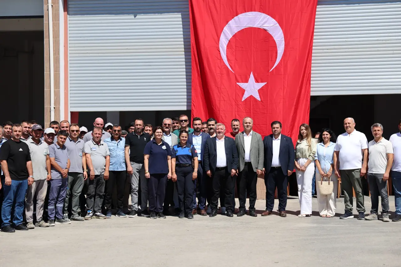 2 Bin 500 Emekçiye Dayanışma Sofrası 5