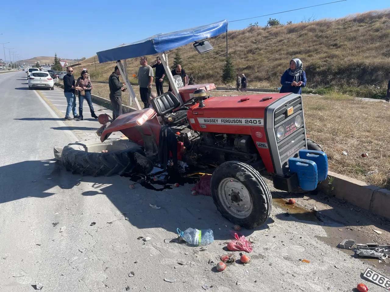 Traktör ile Otomobil Çarpıştı: 7 Yaralı 2