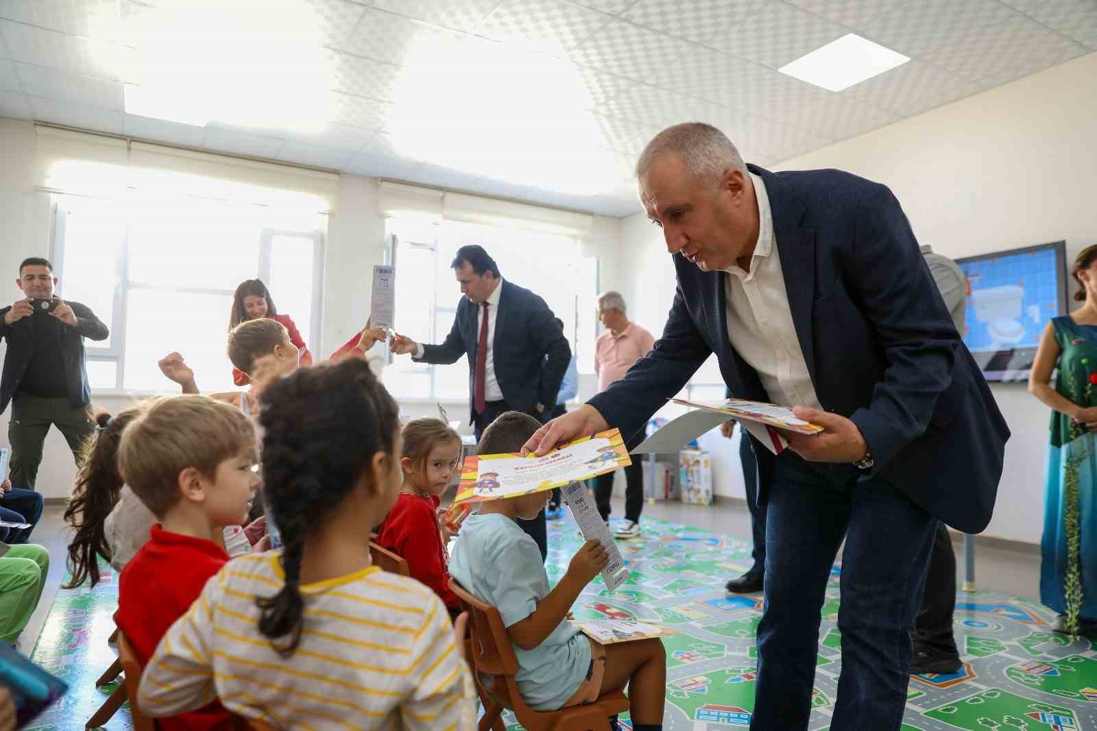 alanya-belediyesinden-miniklere-temizlik-egitimi
