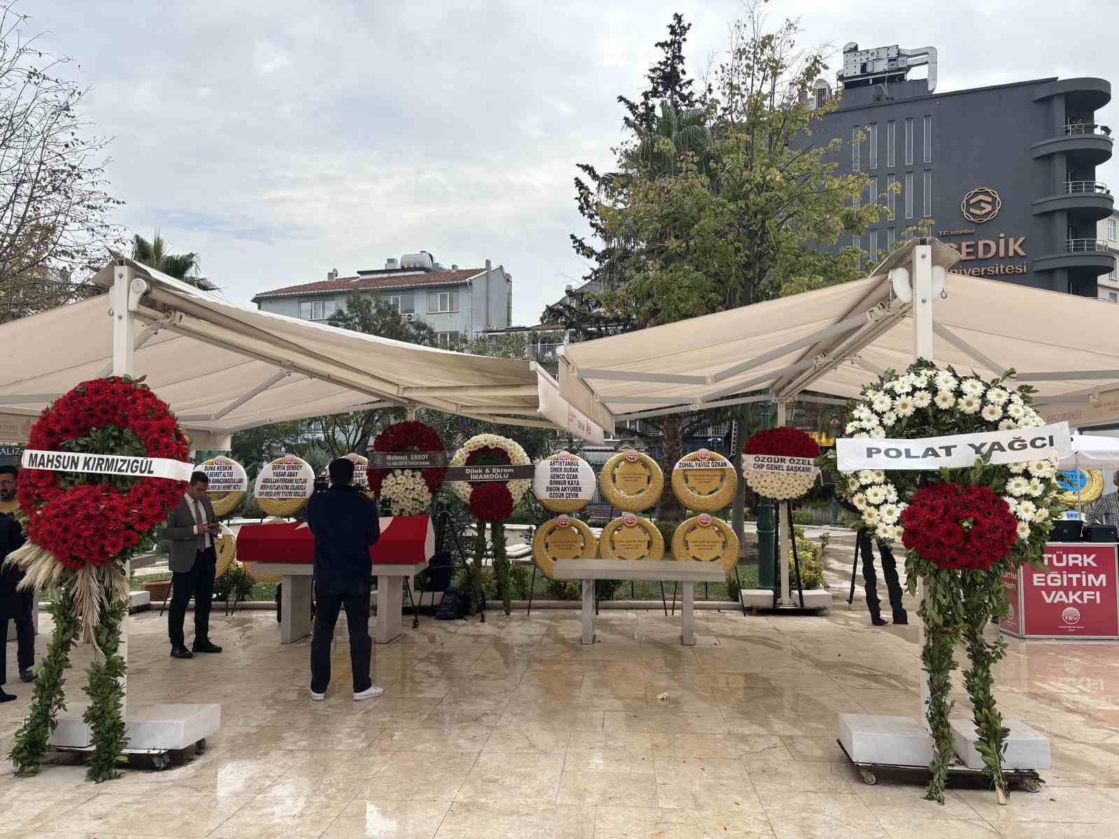 arif-erkin-guzelbeyoglu-son-yolculuguna-ugurlandi