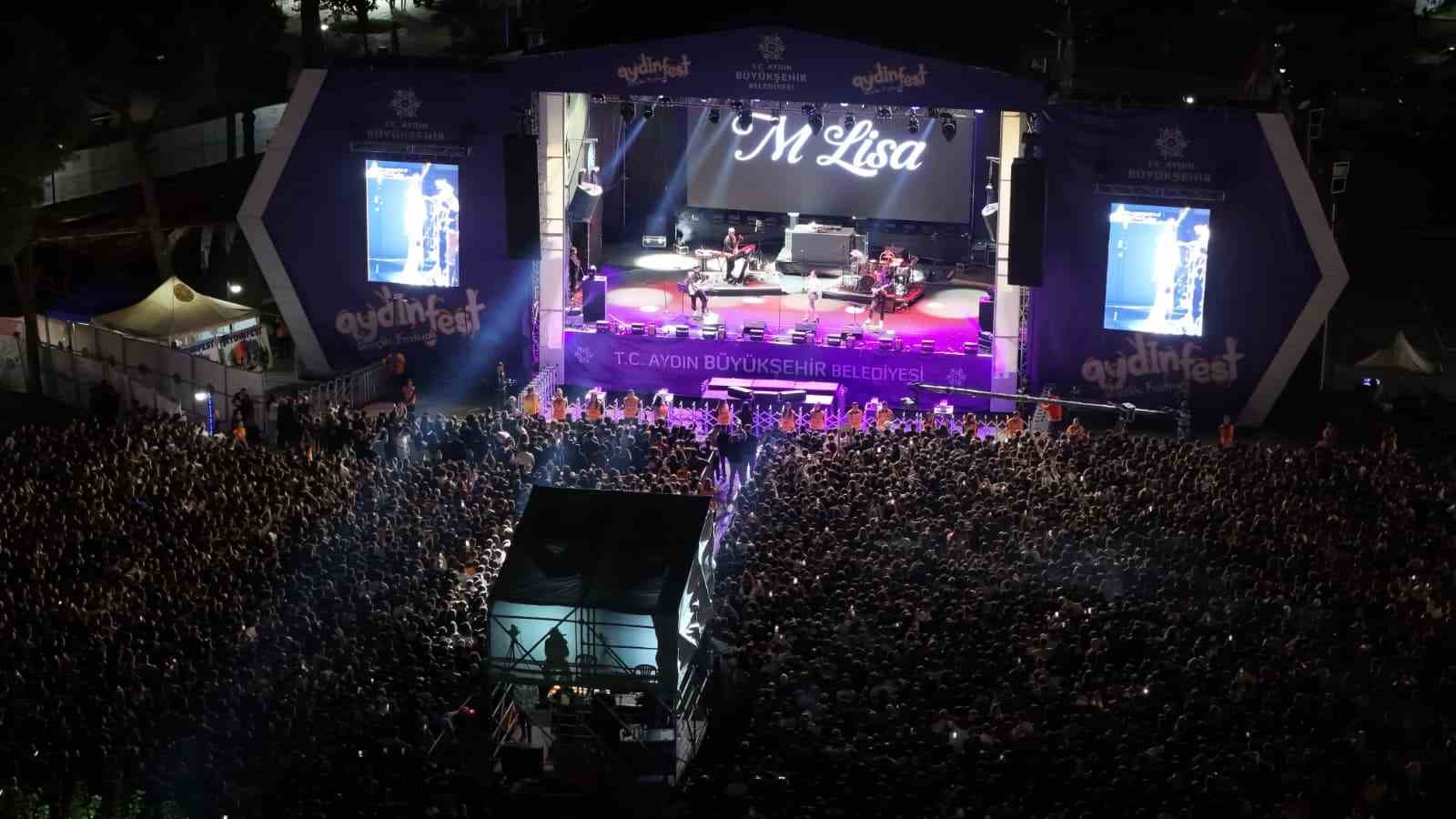 aydinfestin-son-gununde-60-binden-fazla-aydinli-coskuyu-birlikte-yasadi