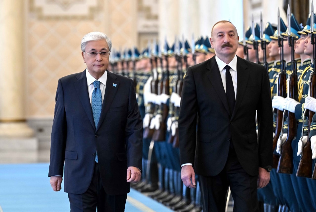 azerbaycan-cumhurbaskani-aliyev-kazak-mevkidasi-tokayev-ile-gorustu