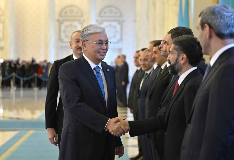 azerbaycan-cumhurbaskani-aliyev-kazak-mevkidasi-tokayev-ile-gorustu