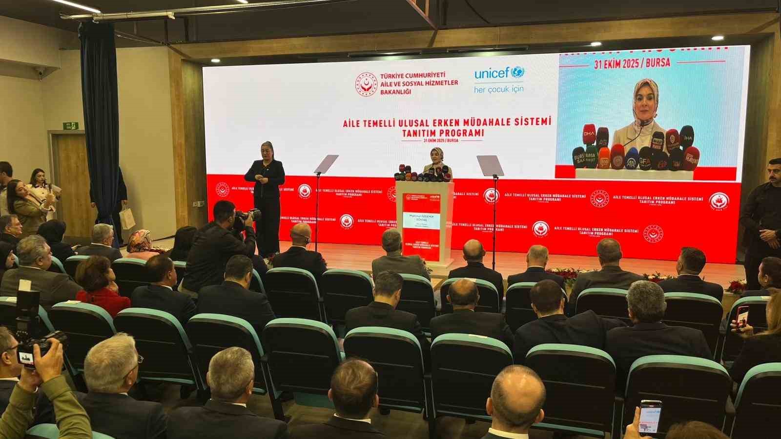 bakan-goktas-her-cocuk-kesfedilmeyi-bekleyen-bir-dunyadir