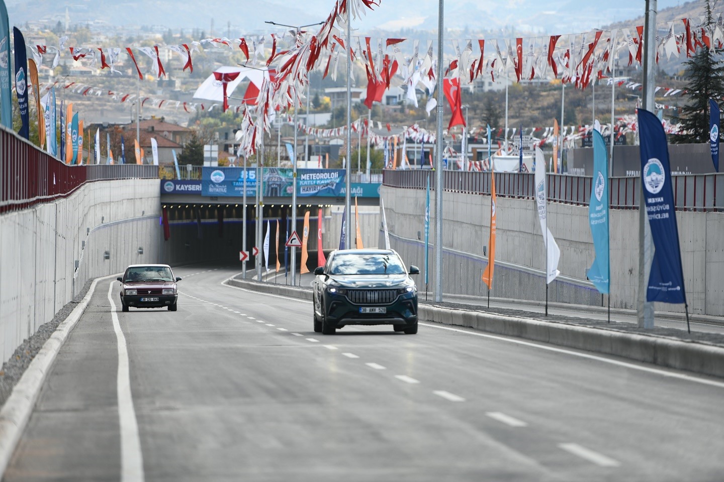 baskan-buyukkilictan-ulasimda-dev-proje-29-ekim-katli-kavsagi-hizmete-acildi