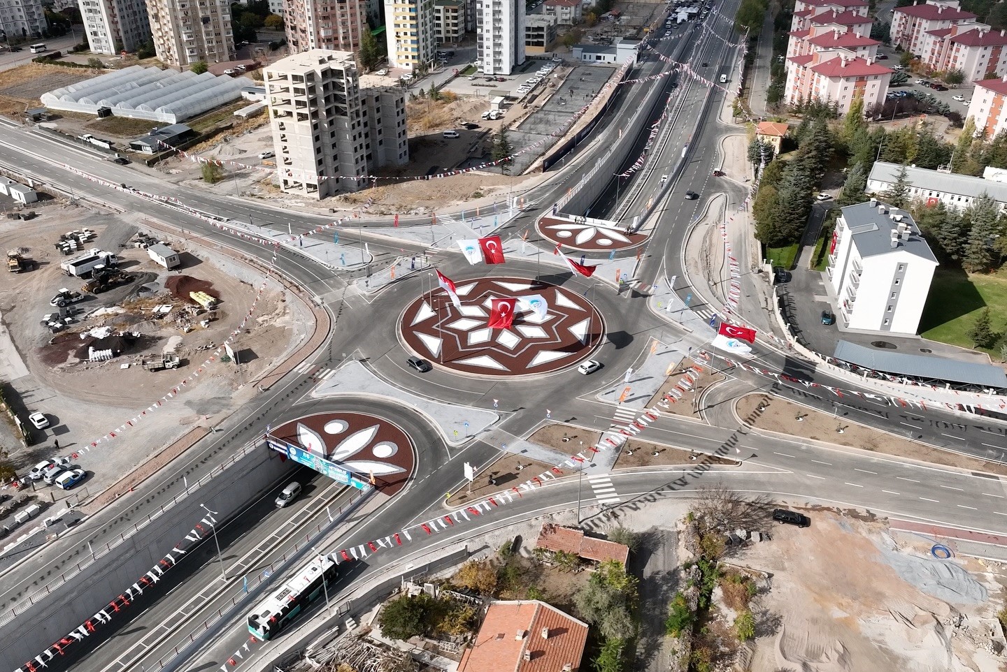 baskan-buyukkilictan-ulasimda-dev-proje-29-ekim-katli-kavsagi-hizmete-acildi