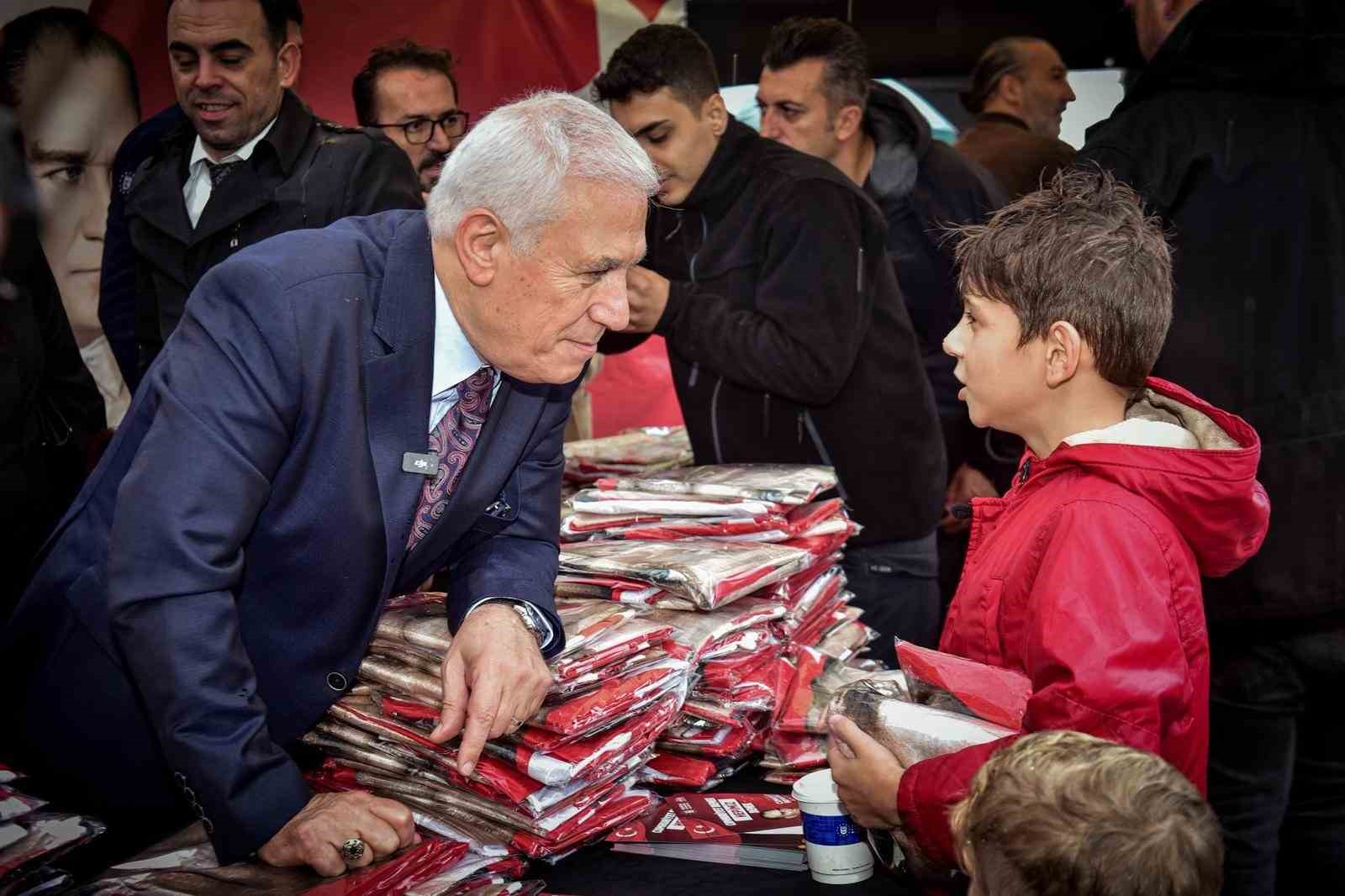 bursa-cumhuriyetine-sahip-cikiyor
