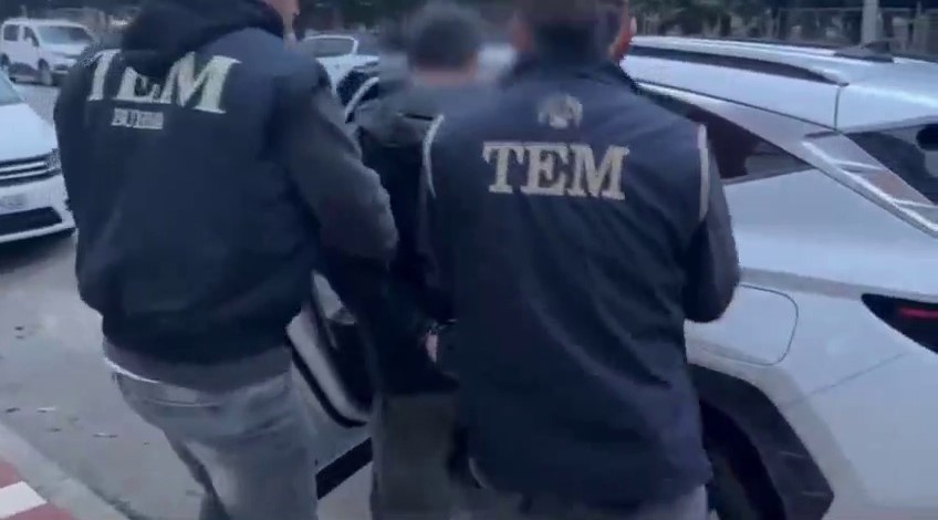 bursada-deas-operasyonu-18-gozalti