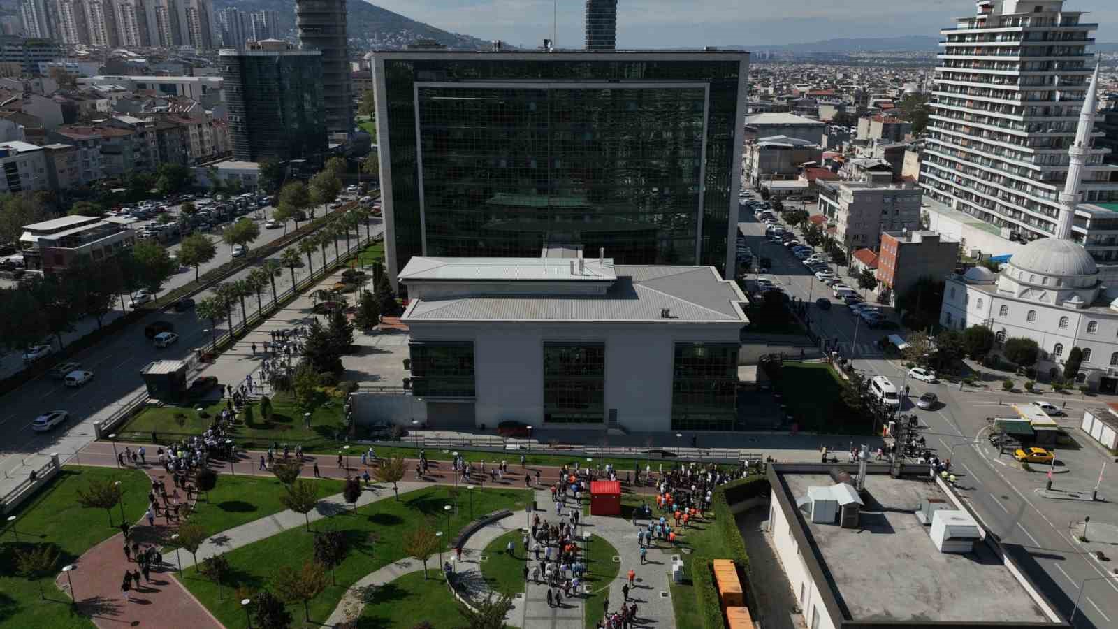buyuksehir-belediyesinde-gercegi-aratmayan-tatbikat