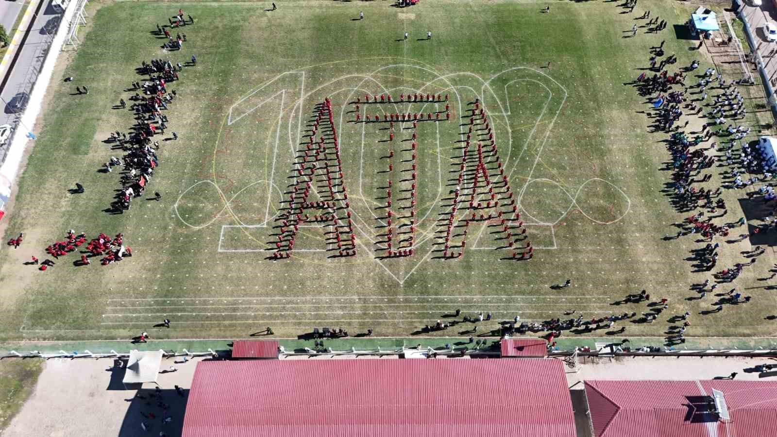 cumhuriyetin-102-yili-nazillide-duzenlenen-torenlerle-coskulu-bir-sekilde-kutlandi