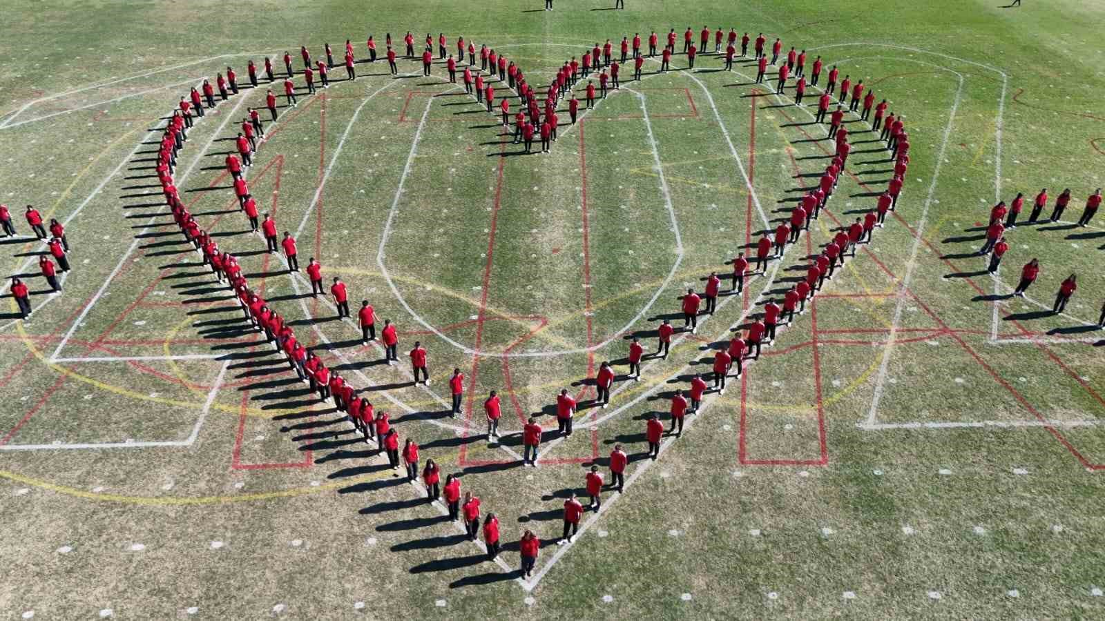 cumhuriyetin-102-yili-nazillide-duzenlenen-torenlerle-coskulu-bir-sekilde-kutlandi