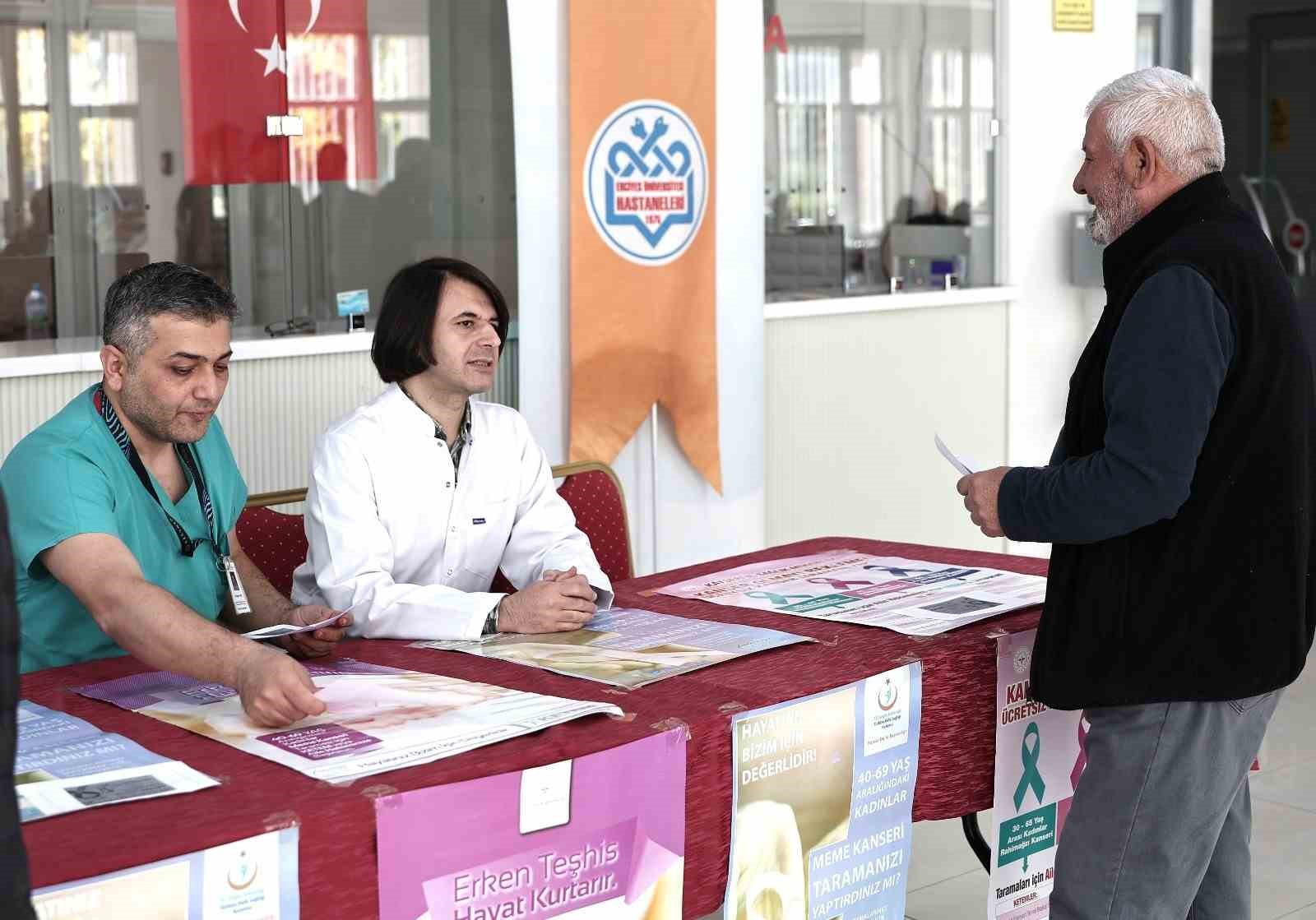 eru-hastanelerinden-meme-kanseri-farkindalik-standi