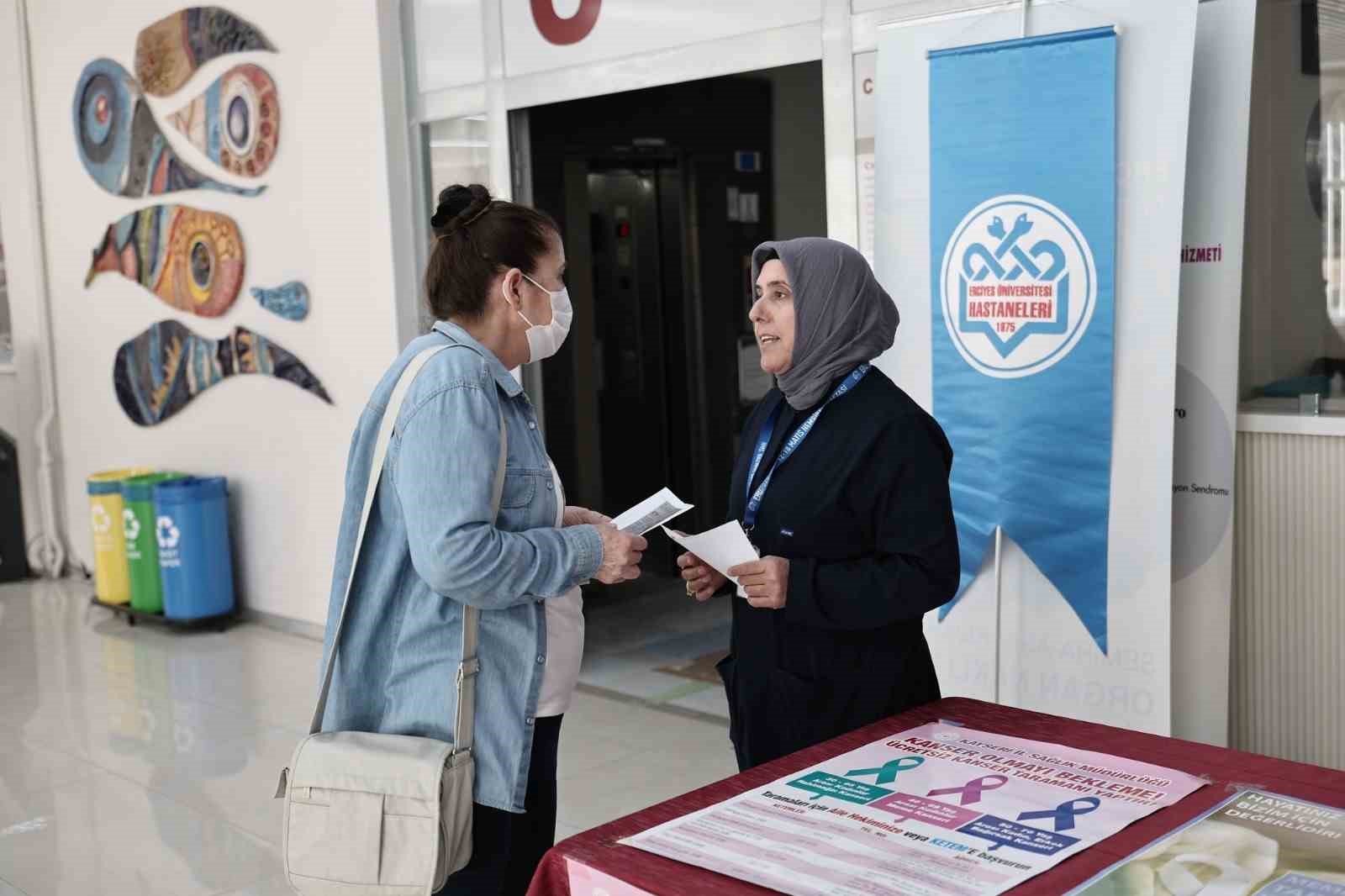 eru-hastanelerinden-meme-kanseri-farkindalik-standi