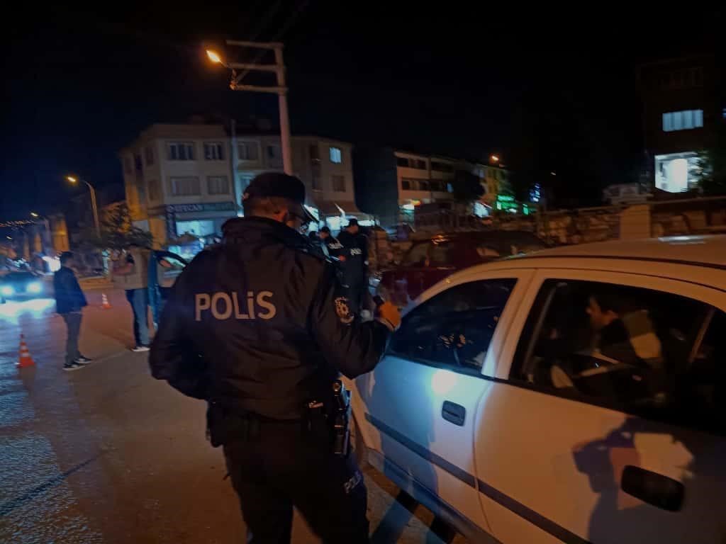 eskisehirde-genis-capli-asayis-ve-trafik-uygulamasi