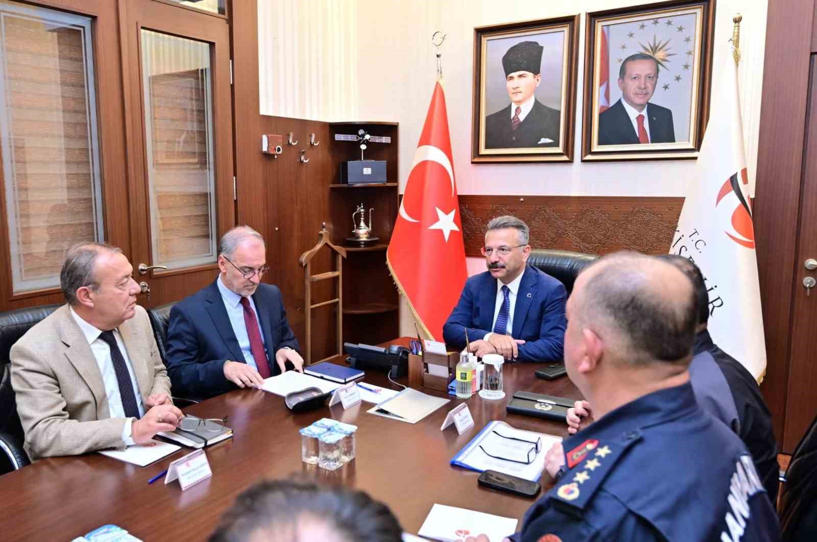 eskisehirde-trafik-guvenligine-iliskin-guncel-duzenlemeler-degerlendirildi