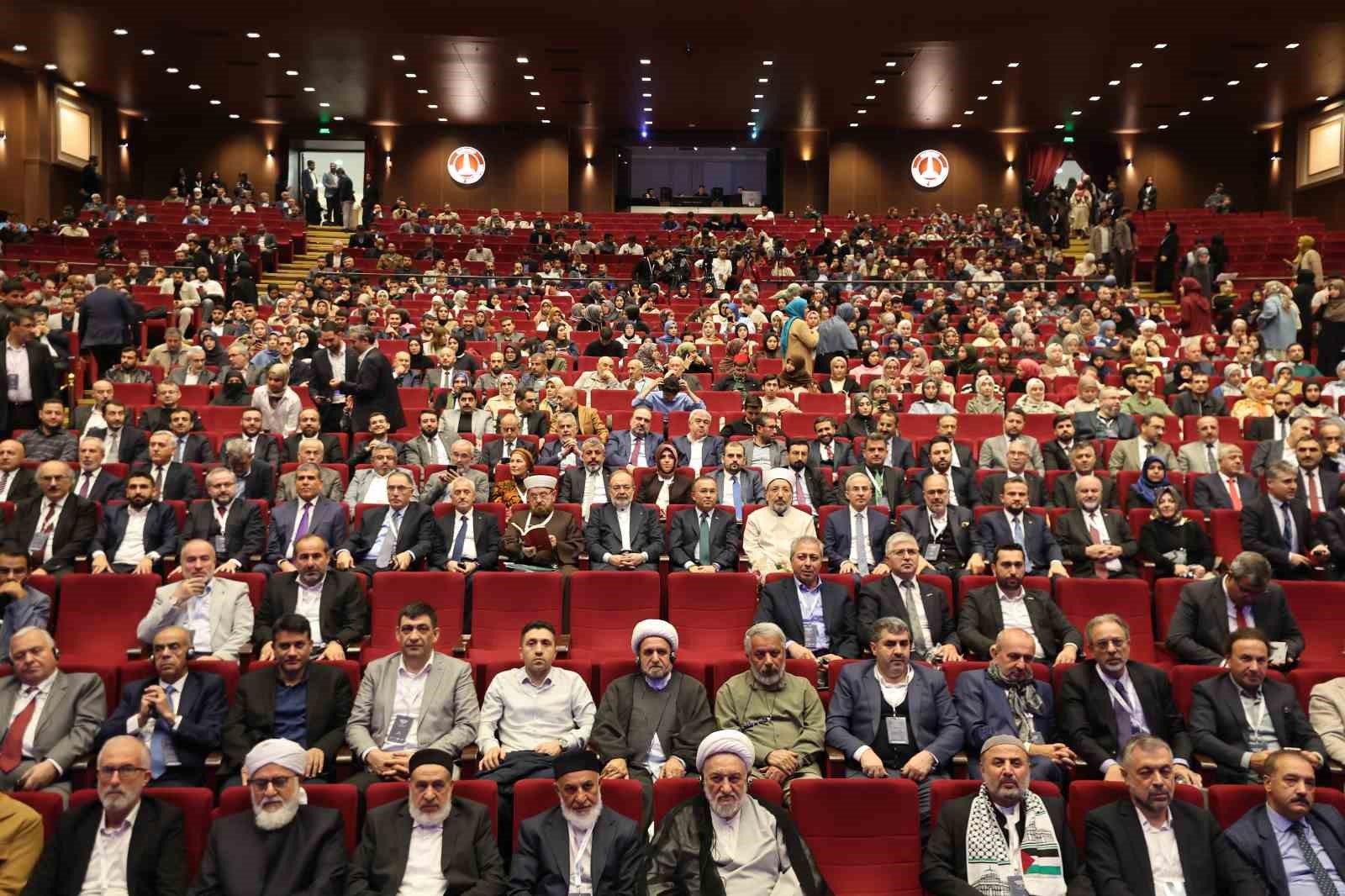 gaziantep-forum-ii-gibtu-ev-sahipliginde-basladi
