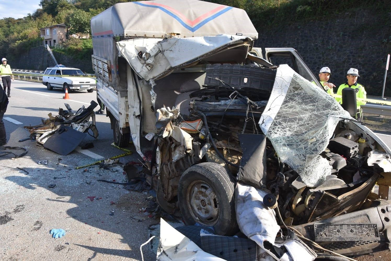 giresunda-trafik-kazasi-1-olu-2-yarali