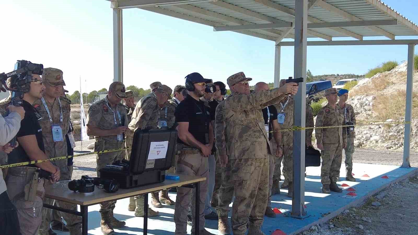 jandarmaya-yeni-atis-okulu-orgeneral-cardakcidan-boran-vii-finalinde-anlamli-acilis