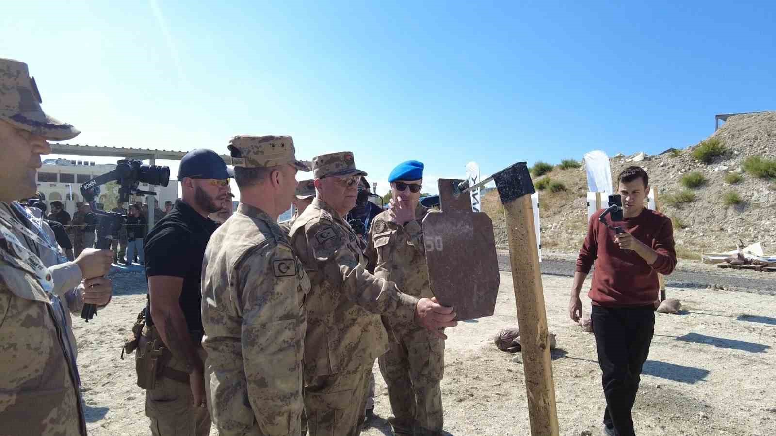 jandarmaya-yeni-atis-okulu-orgeneral-cardakcidan-boran-vii-finalinde-anlamli-acilis