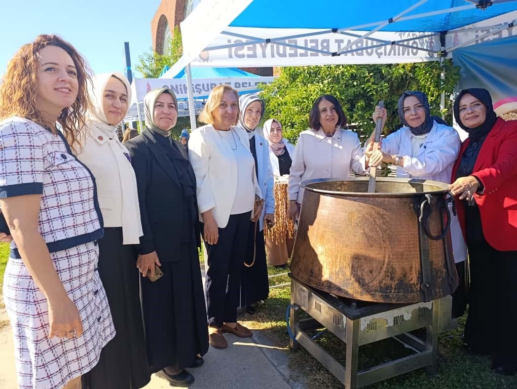 kahramanmarasta-geleneksel-bag-bozumu-festivali