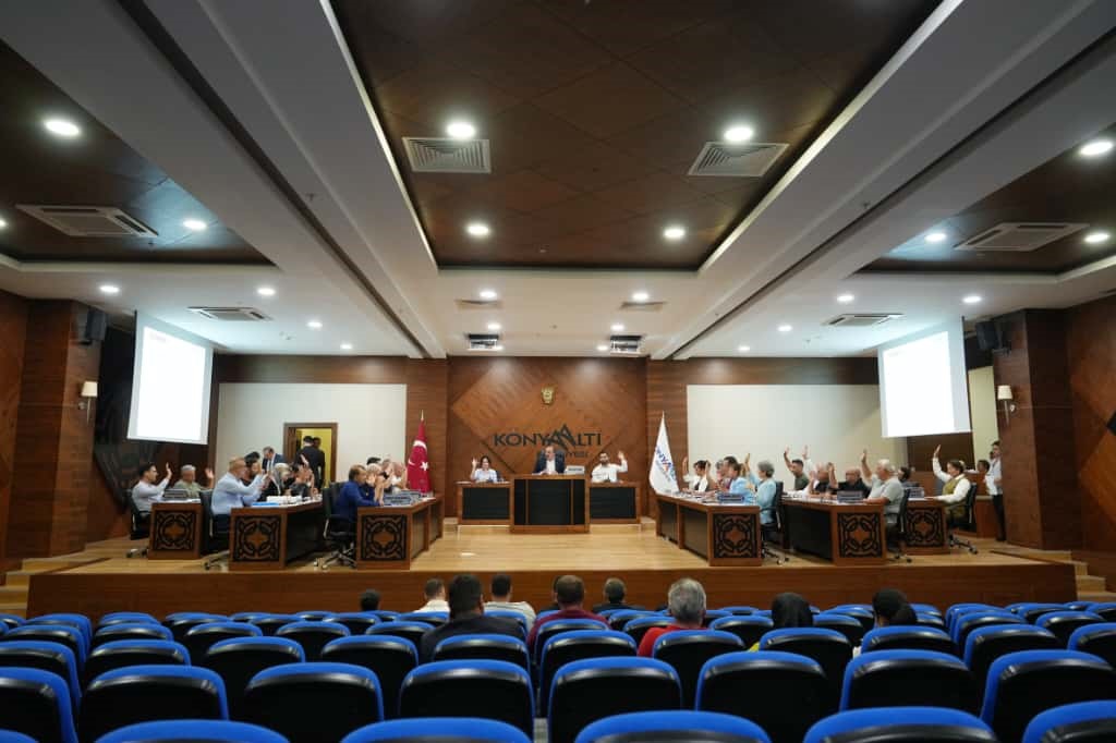 konyaalti-belediyesinin-2026-yili-butcesi-3-milyar-tl-olarak-belirlendi