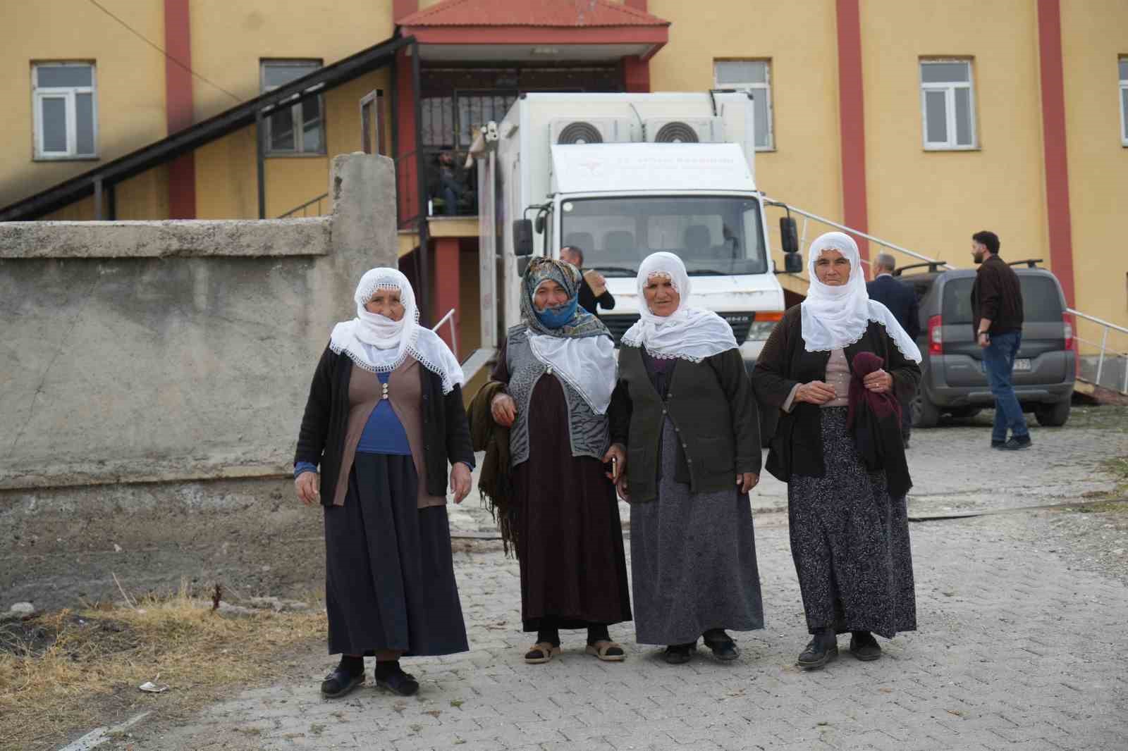 musta-taramaya-katilan-her-25-kadindan-birinde-rahim-agzi-her-39-kadindan-birinde-meme-kanseri-cikti