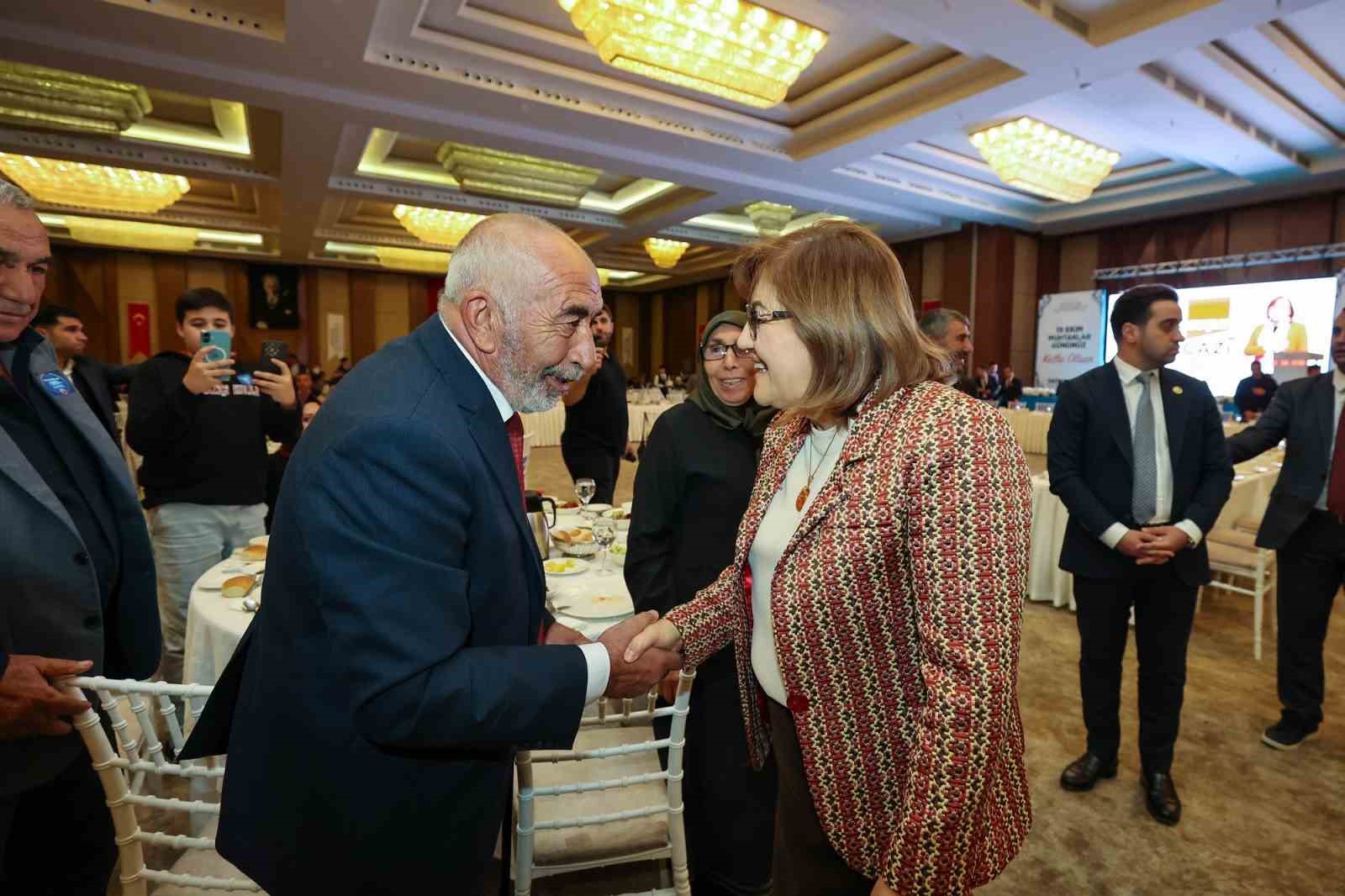 sahinden-muhtarlar-icin-konut-mujdesi