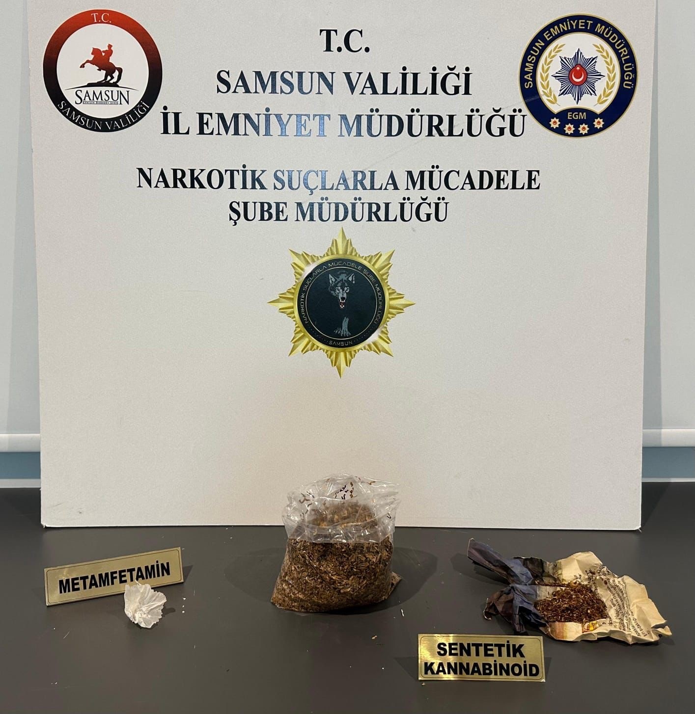 samsunun-4-ilcede-es-zamanli-uyusturucu-operasyonu-9-gozalti