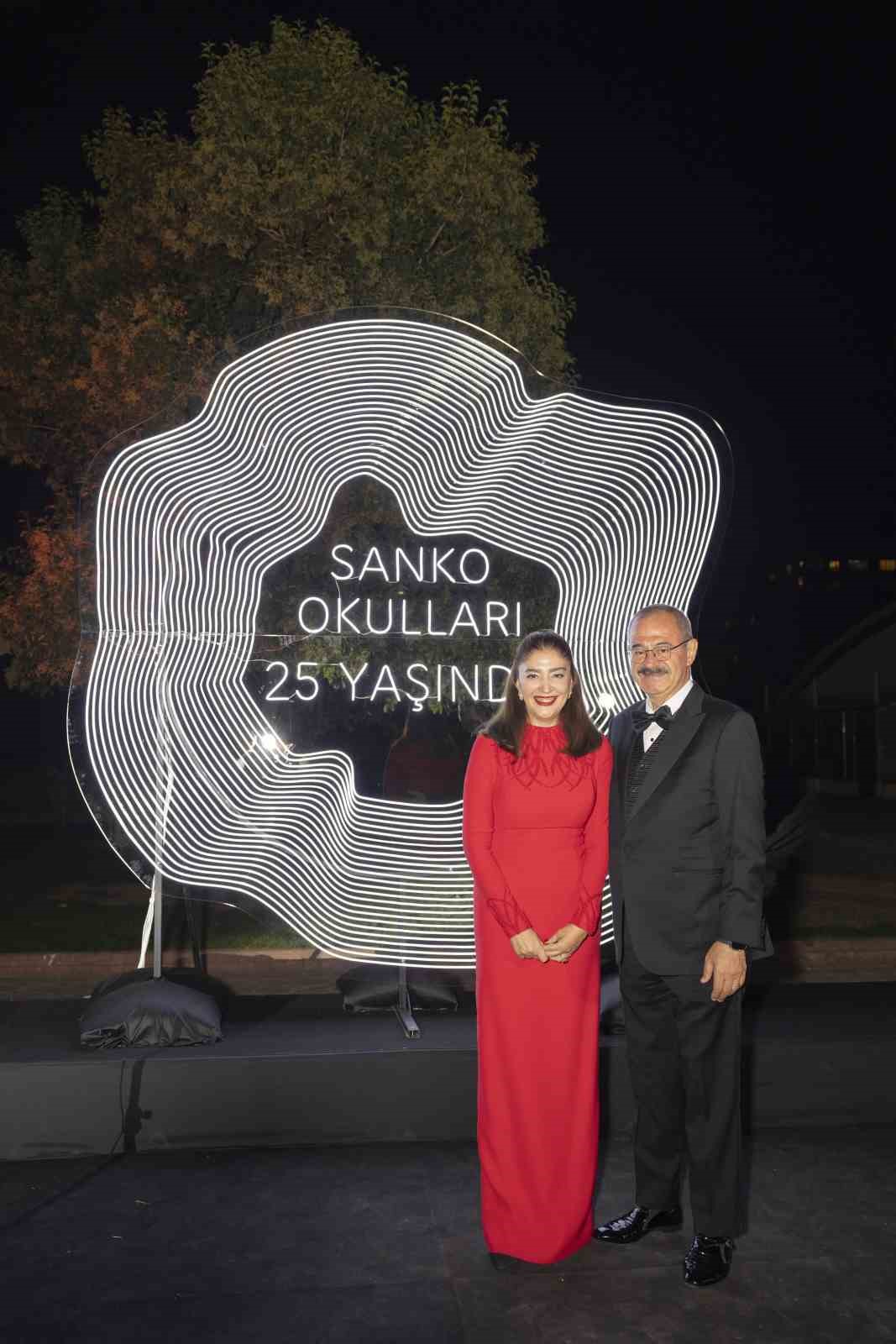 sanko-okullari-25-yasinda