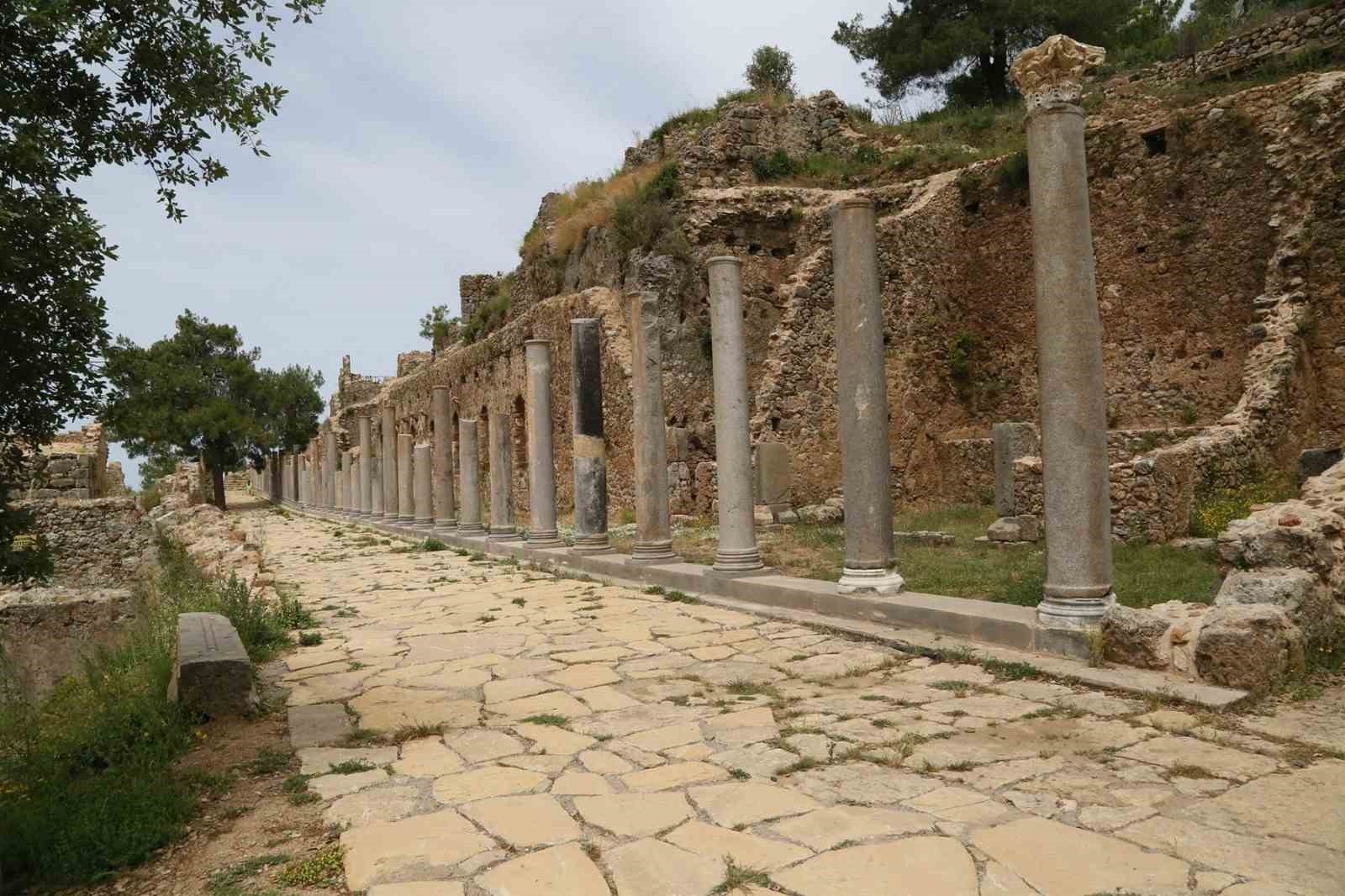 syedra-antik-kenti-dunyanin-gundeminde