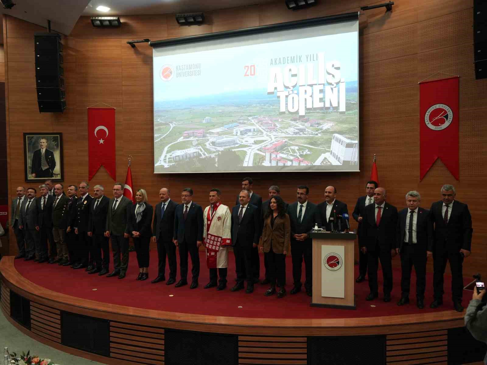 tarim-ve-orman-bakani-yumakli-teknolojiyi-bir-kalkan-olarak-kullanmak-zorundayiz