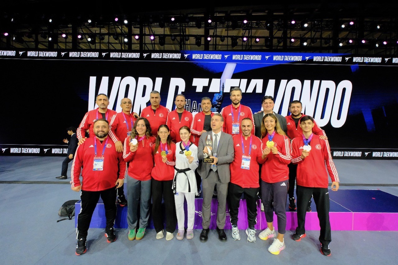 turkiye-taekwondoda-tarihinin-en-basarili-sampiyonasini-yasadi