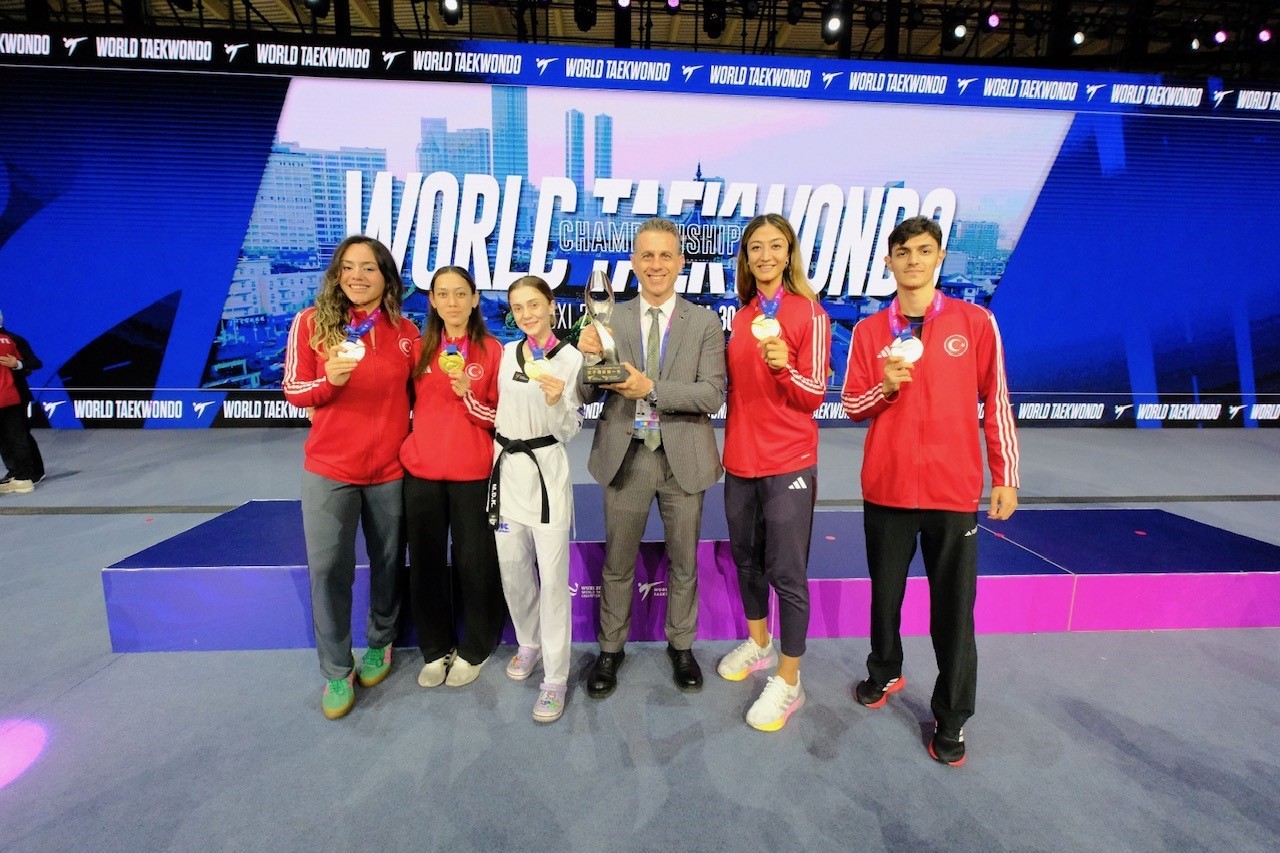 turkiye-taekwondoda-tarihinin-en-basarili-sampiyonasini-yasadi