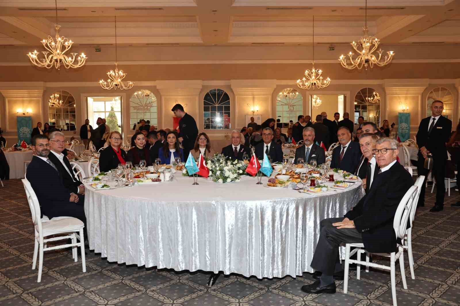 yerel-demokrasinin-kalbi-niluferde-atti