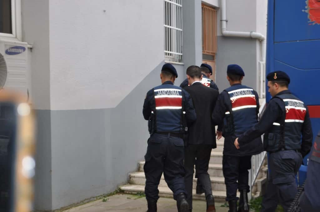 yolsuzlukla-yargilanan-belediye-baskanina-23-yil-11-ay-hapis-cezasi
