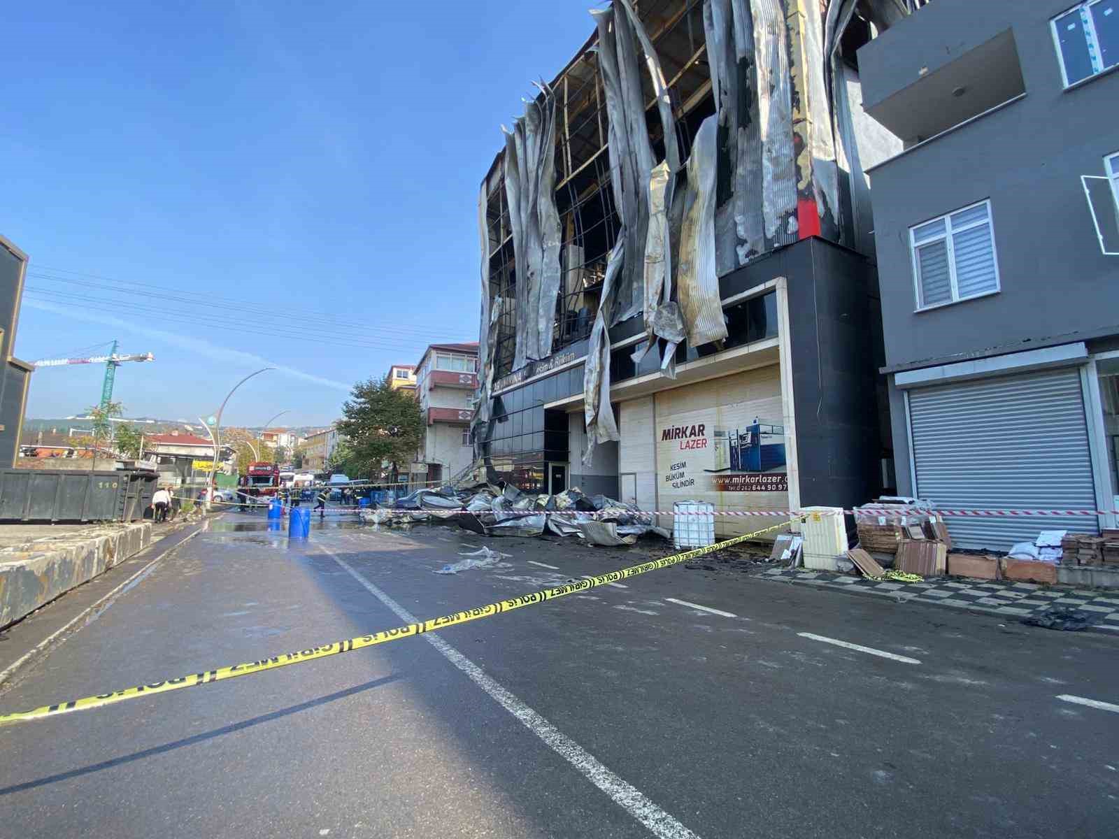 6-kisiye-mezar-olan-yanginin-tanigi-icerde-cocuklar-ve-kadinlar-bagiriyordu