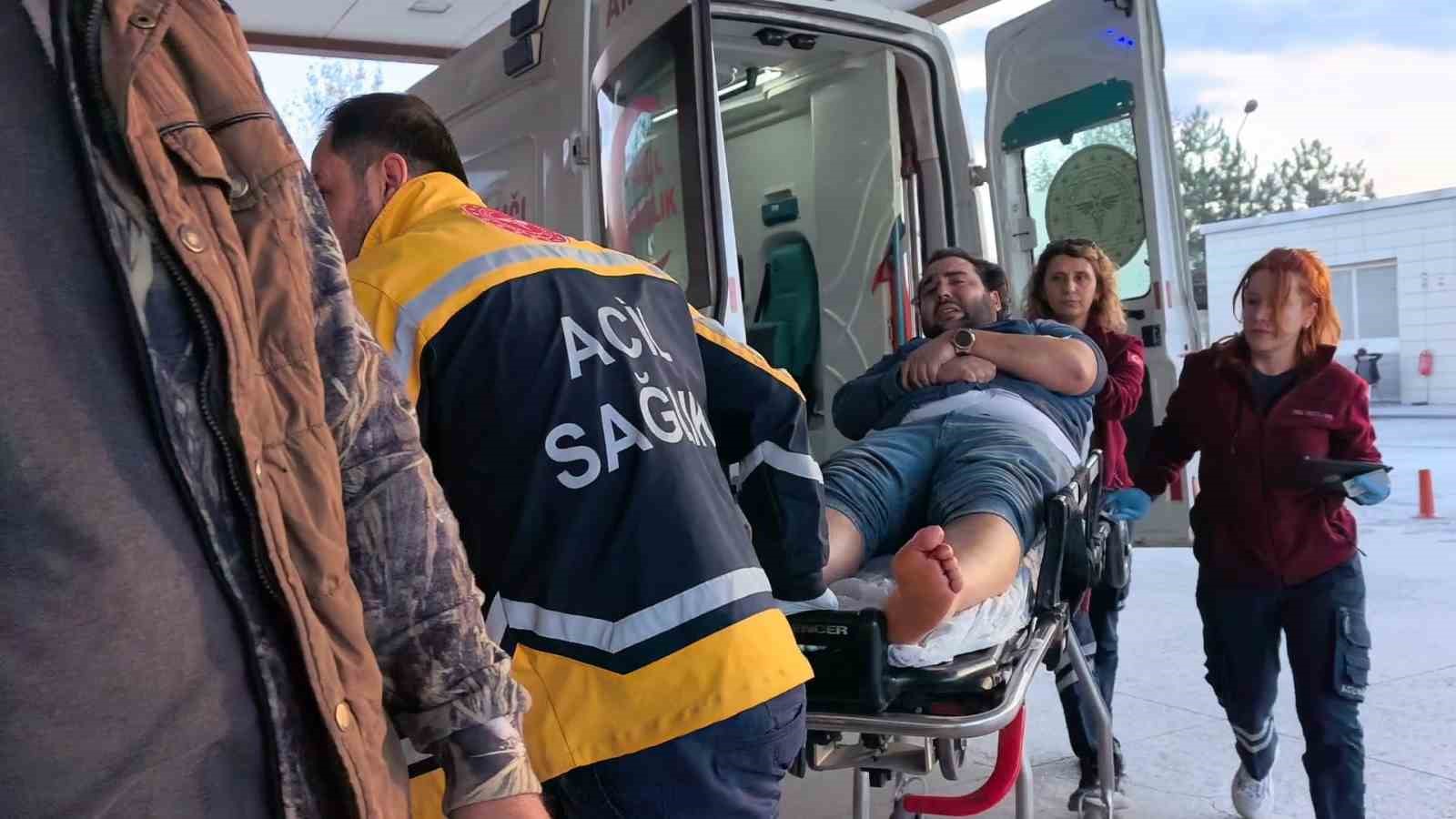 600-kiloluk-demir-silindirin-altinda-kaldi