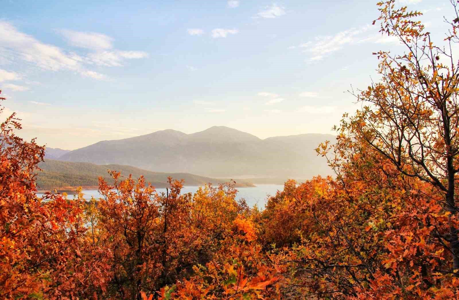 adatepe-baraji-etrafinda-kartpostallik-goruntuler-olustu