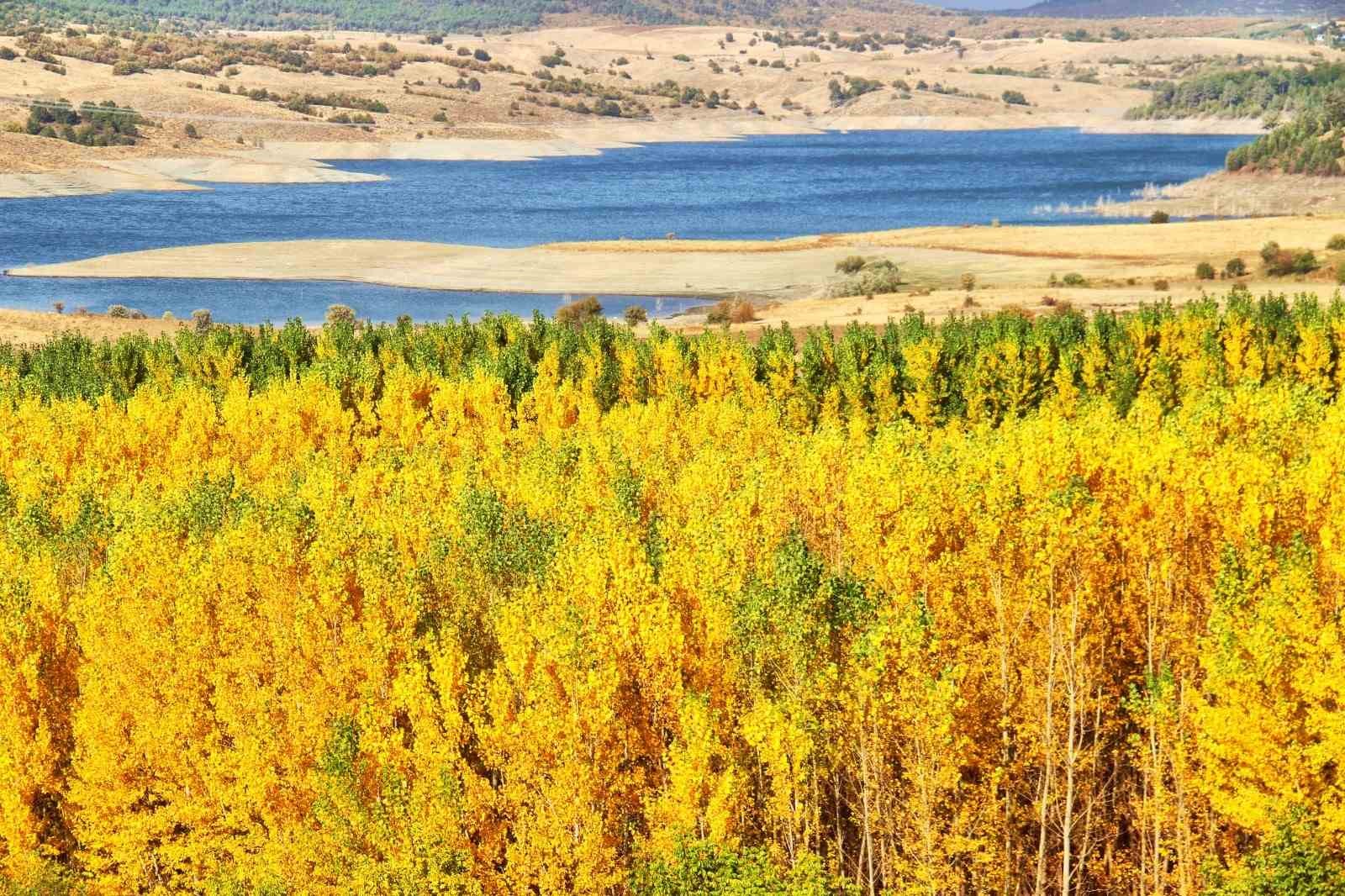 adatepe-baraji-etrafinda-kartpostallik-goruntuler-olustu