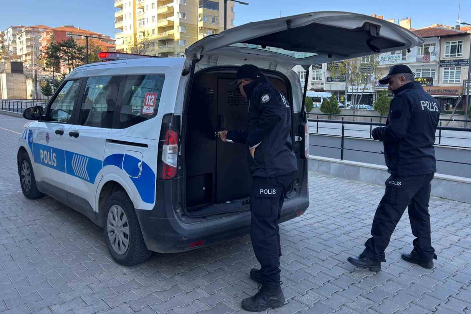 ailenin-canini-hice-sayan-trafik-magandasina-adli-kontrol