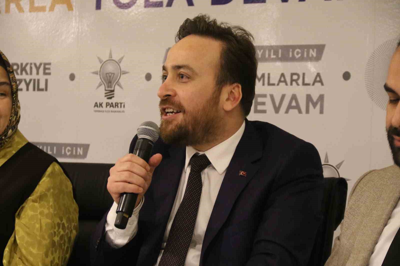 ak-parti-tepebasi-ilce-baskanligi-gorevini-serhat-tunc-teslim-aldi